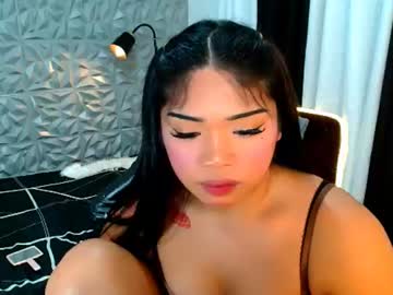 ava_lux