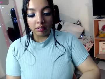 loren_44tits