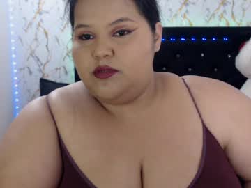 magda_curvy2324