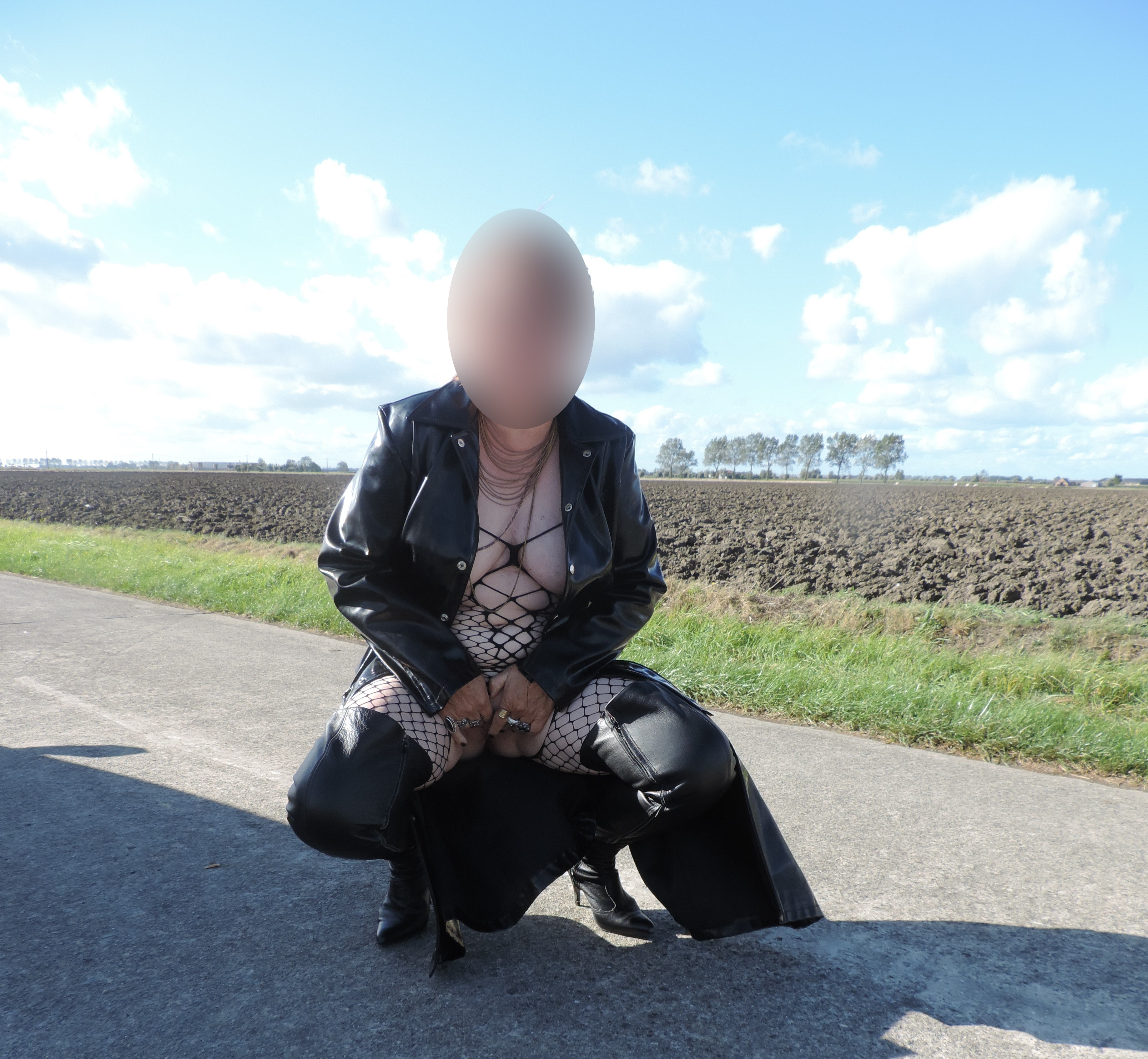 Tine - horny slut outside masturbating — 19
