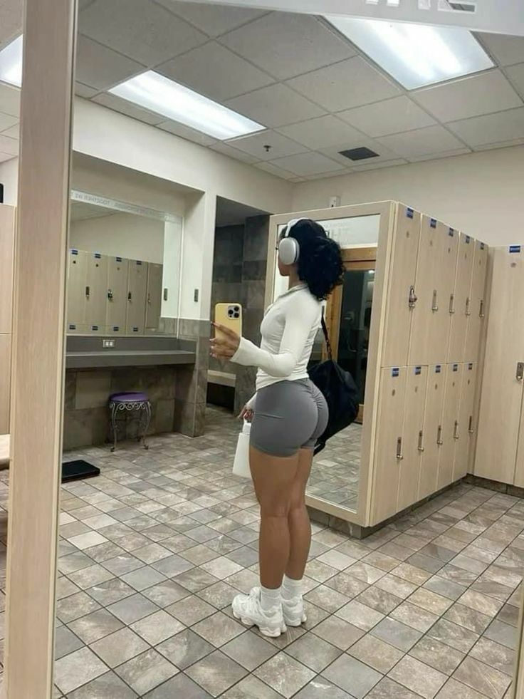 Pull your cocks and lotion out and enjoy til cum — 18