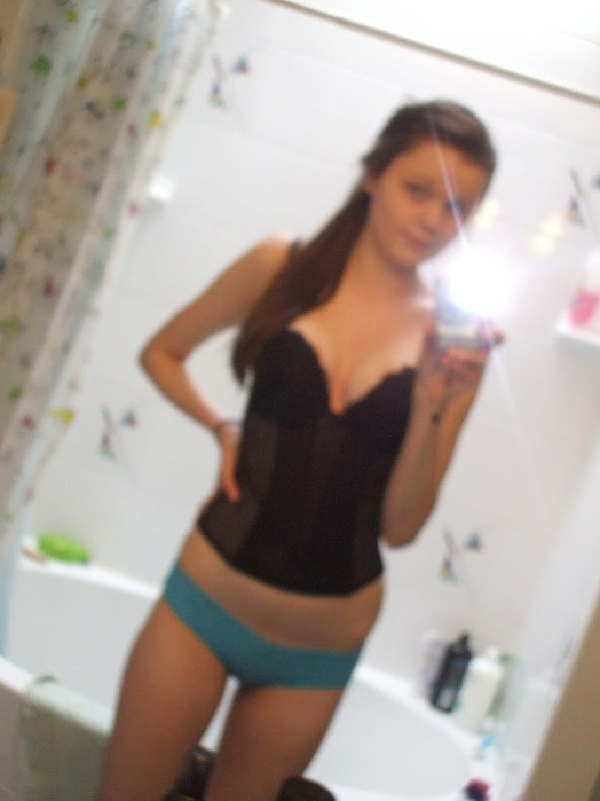 Selfies of a lonely Girl — 18