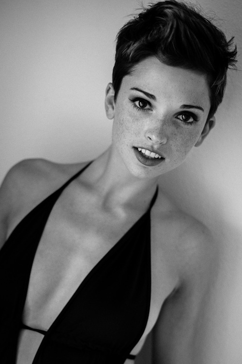 Brunettes — 9